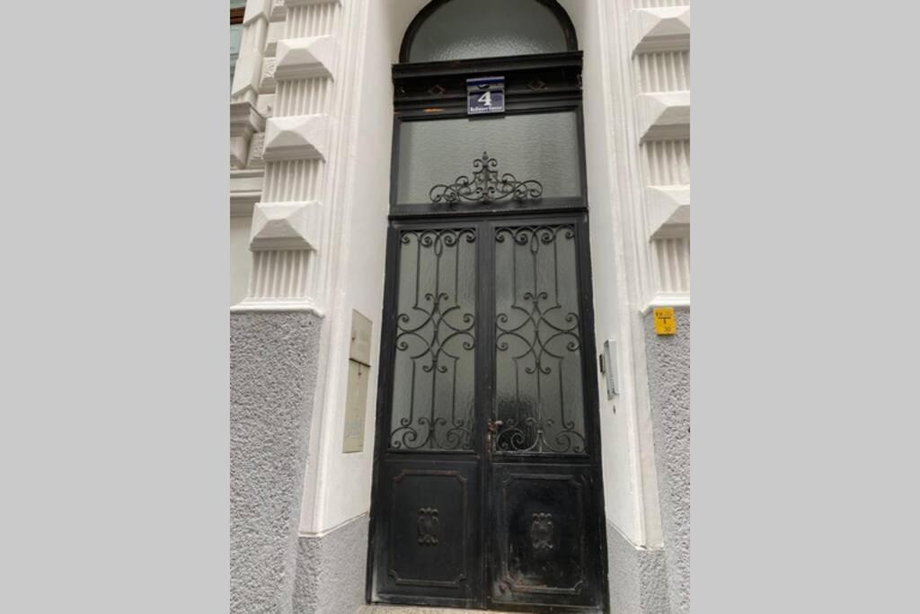Apartament Atelier - With Garden